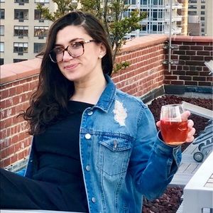 Meet your Posher, Kayla